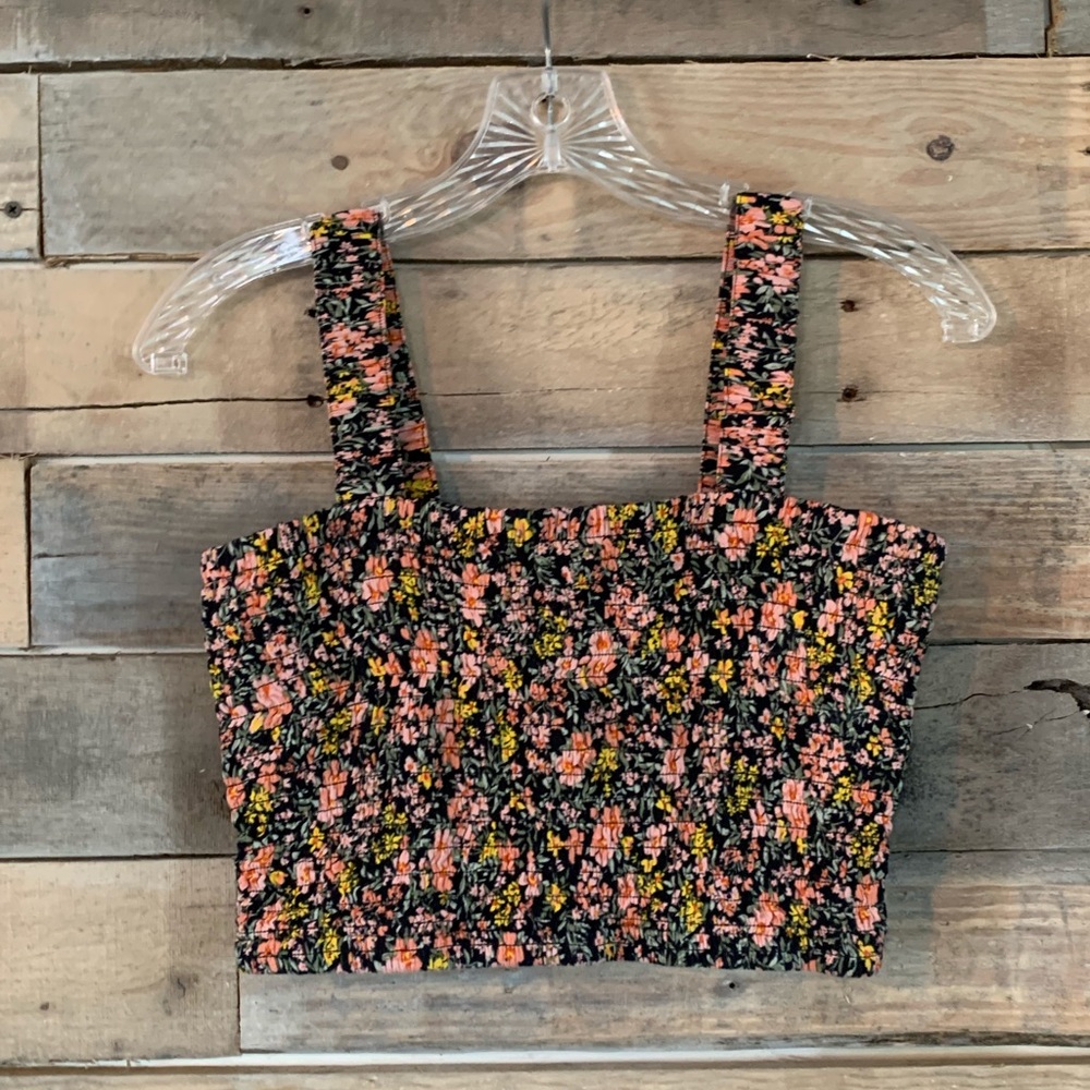 NWT American Eagle Flower Crop Top